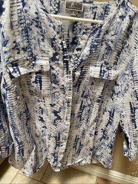 JM Collection Navy and White Printed Button-Front Shirt